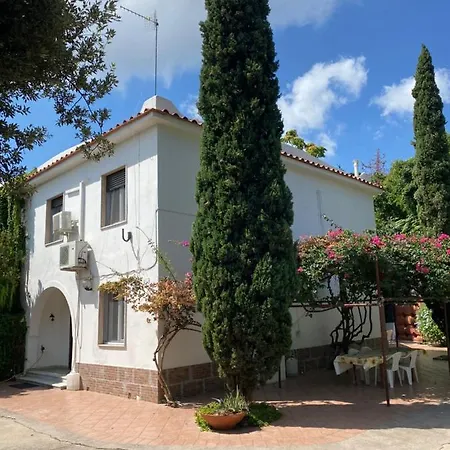 Marie Claire Holiday home